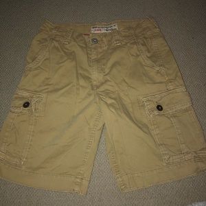 American Eagle Men’s Cargo Shorts - Classic Style